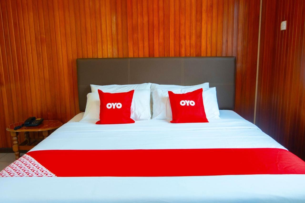 Oyo 89577 Kristal Hotel Keningau Luaran gambar