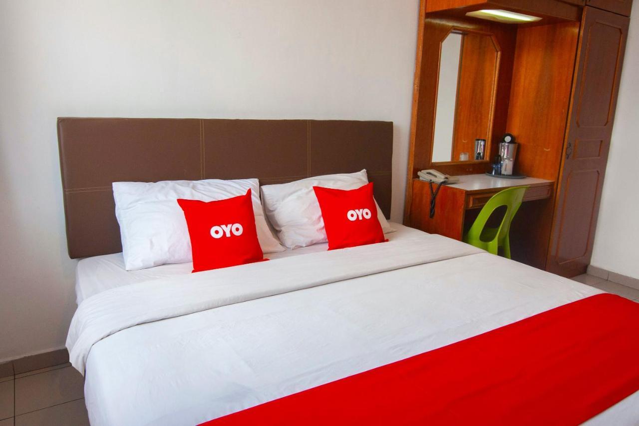Oyo 89577 Kristal Hotel Keningau Luaran gambar